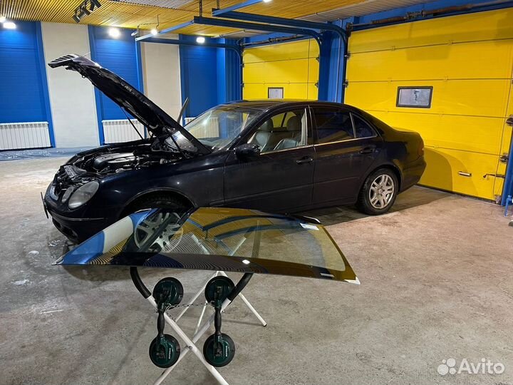 Лобовое стекло Mercedes w211 e-class 211