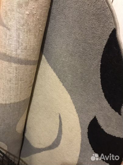 Ковер овальный 2 на 4 красивый овал б/у