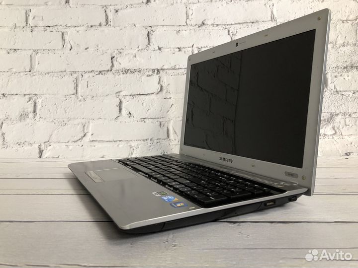 Ноутбук Samsung Core i5 Nvidia GeForce