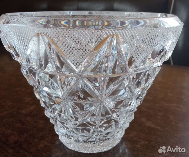 Ваза хрустальная