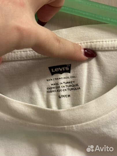 Футболки женские