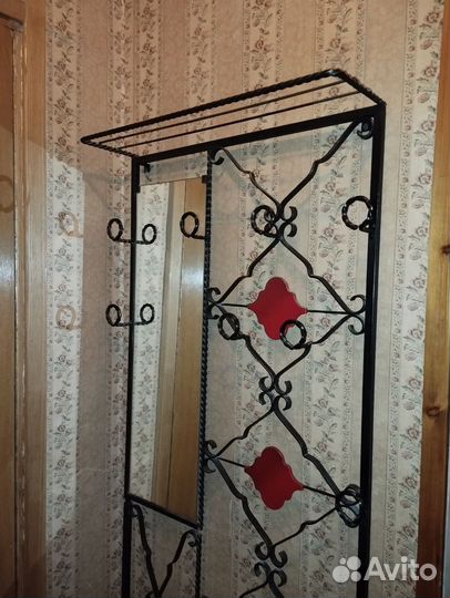Старинная кованая прихожая