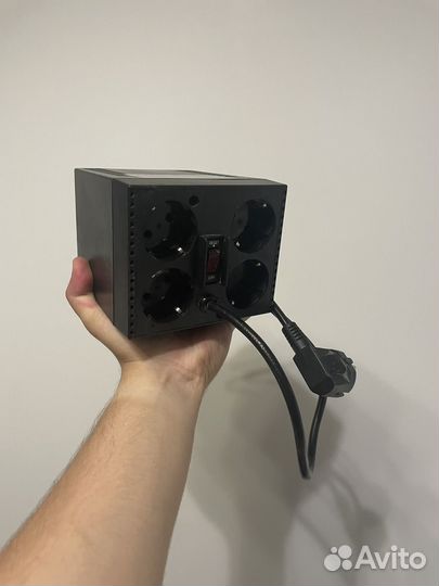 Стабилизатор напряжения PowerCom TCA-1200