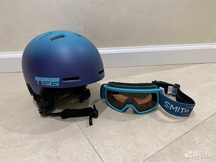 Детский горнолыжный шлем TSG и очки Smith