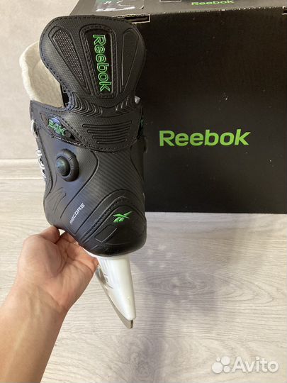 Коньки хоккейные