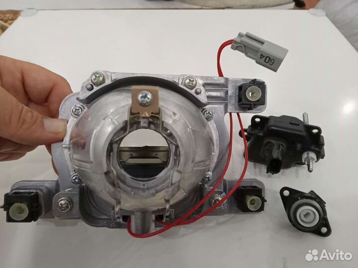 Линза фары (левая) Nissan X trail T31