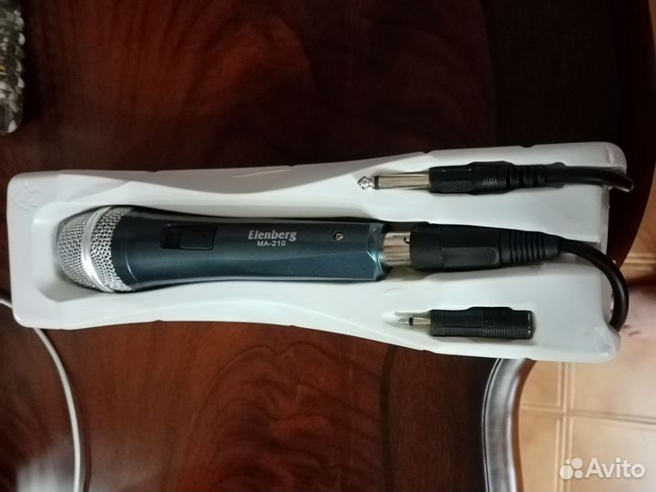 Караоке микрофон