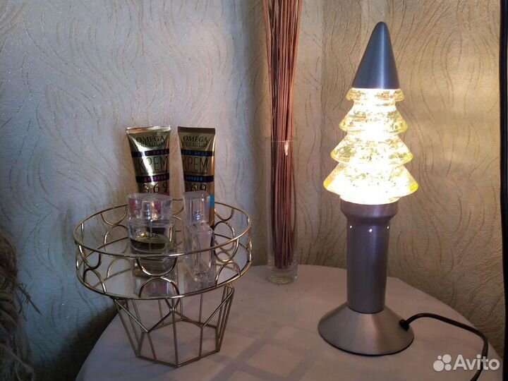 Светильник настольный
