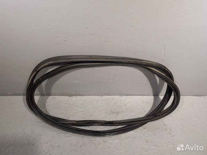 Уплотнительная резинка Chevrolet Cruze хэтчбек