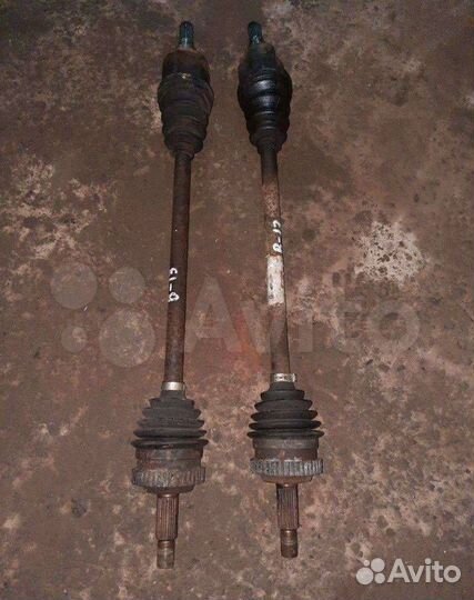 Полуось задняя Renault Kangoo 2001