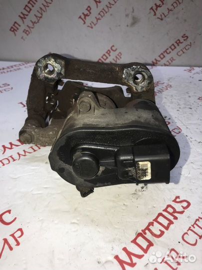 Суппорт тормозной задний правый Volvo V60