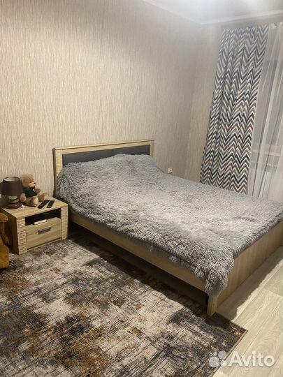 Спальный гарнитур бу