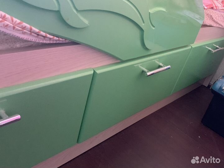 Детская кровать с матрасом