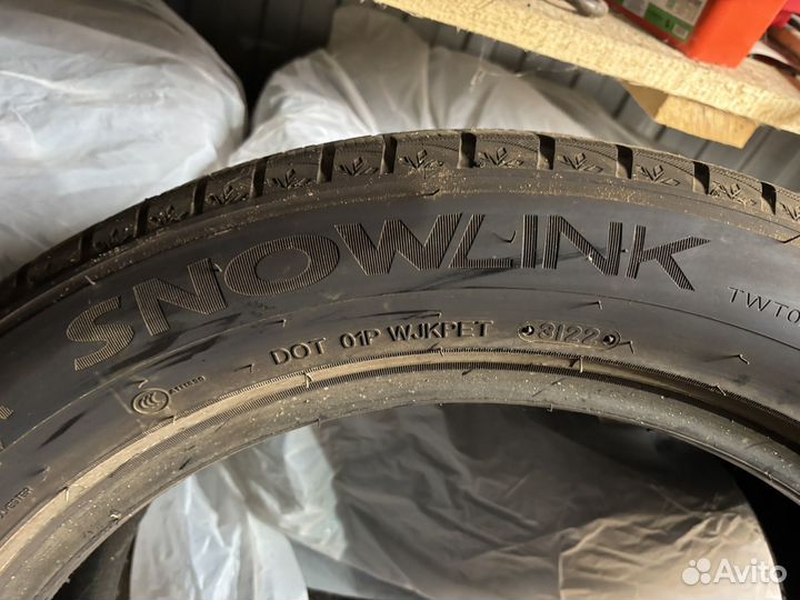 Triangle PL02 235/55 R20 105V