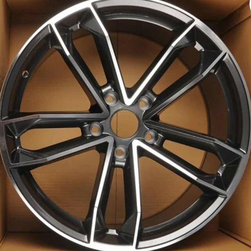 Литые диски Luistone L1952 8×R18 5×139.7