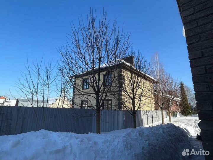 Весенняя обрезка клёнов – аккуратно, профессиональ