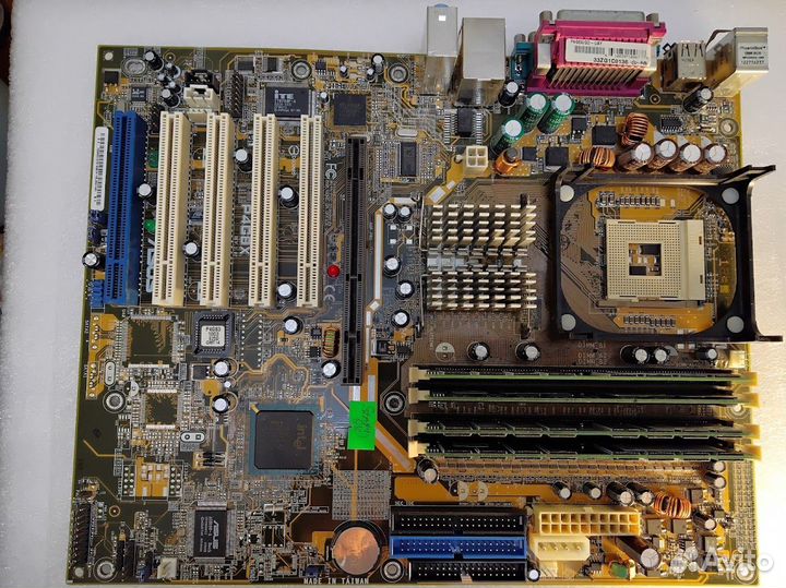 Плата Asus P4G8X Deluxe на Intel E7205 Granite Bay