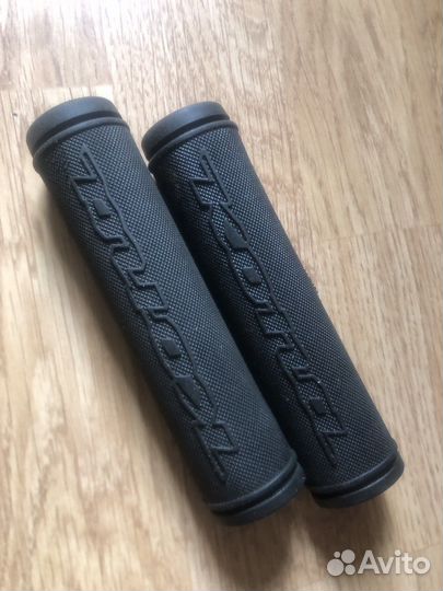 Грипсы для велосипеда Kona
