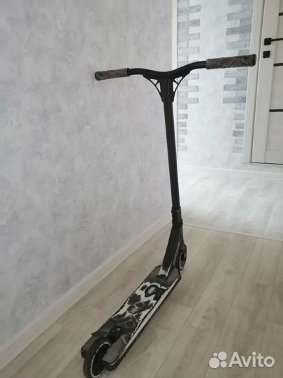 Самокат трюковой