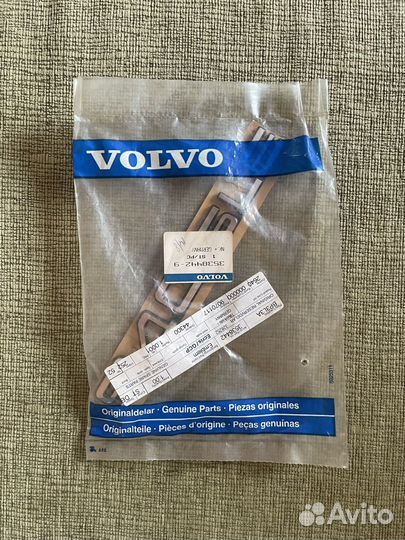Шильдик Volvo 940 GLE