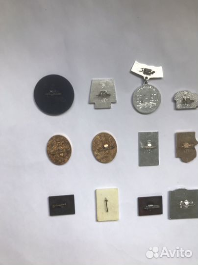 Значки СССР поэты и писатели 15 шт