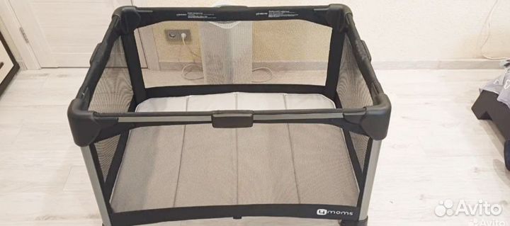 Детский манеж 4moms