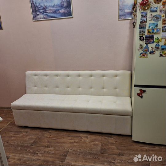 Диван 