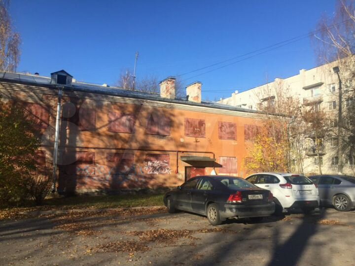 Здание, 807.3 м²