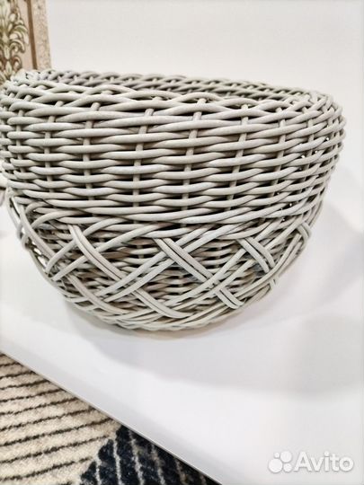 Кашпо плетеное из ротанга