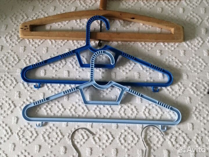Вешалки Плечики