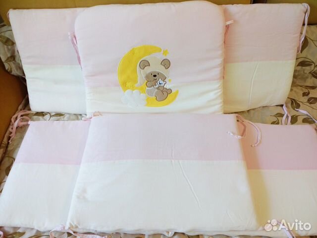 Высокие бортики+подушка в детскую кроватку