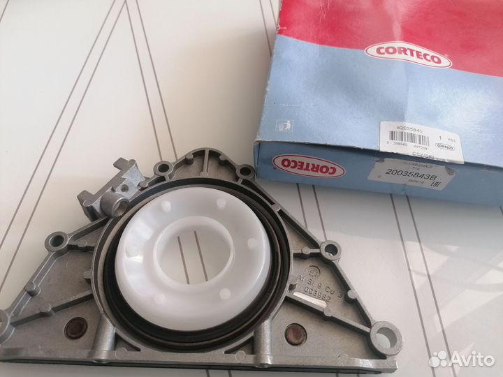 Крышка с сальником BMW