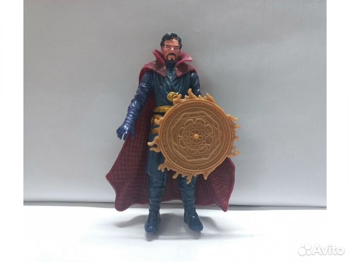 Доктор Стрэндж игрушка