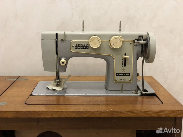 Швейная машинка чайка 3 с тумбой