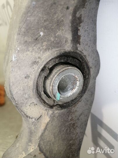 Рычаг задний нижний левый Mercedes-Benz GLS-класс