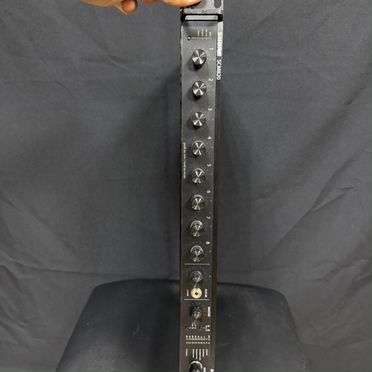 Shure SCM820E микрофонный микшер