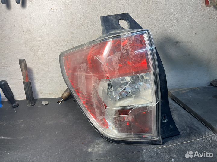 Фонарь зданий левый Subaru forester SH5