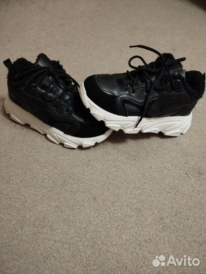 Кроссовки зимние женские р. 37