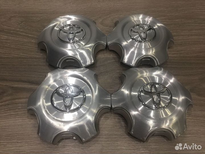 Колпачки (заглушки) на диски Toyota LC Prado 120