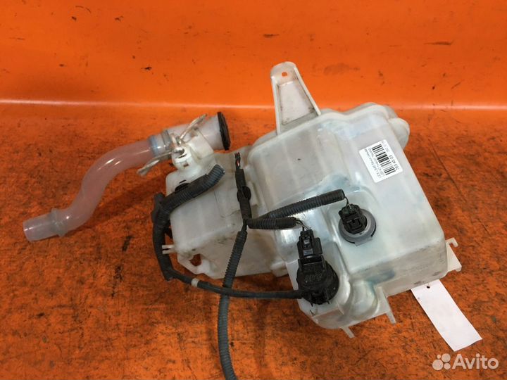 Бачок омывателя Lexus Ls460 USF40