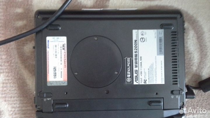 Продам мини ноутбук asus