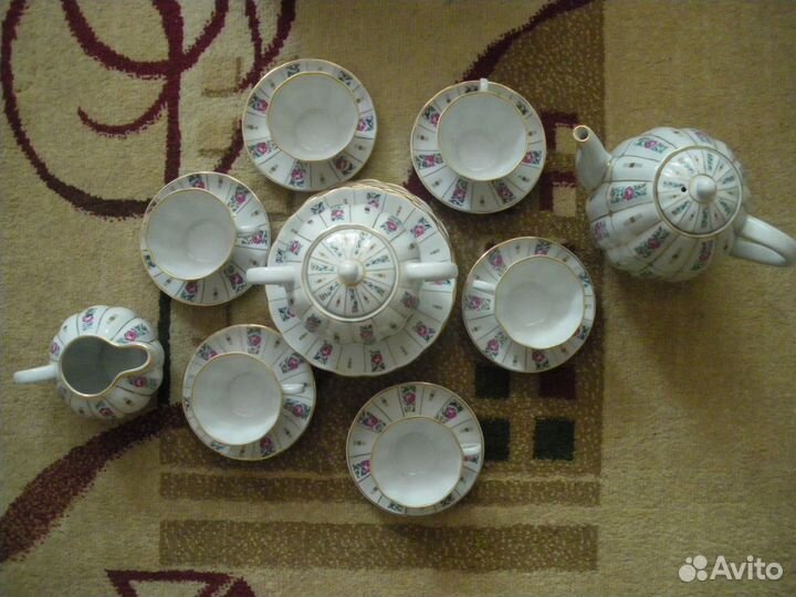 Сервиз кофейный лфз СССР Розочки в орнаменте