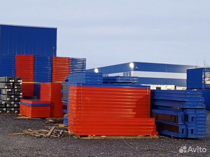 Аренда опалубки для перекрытий / Строительные леса