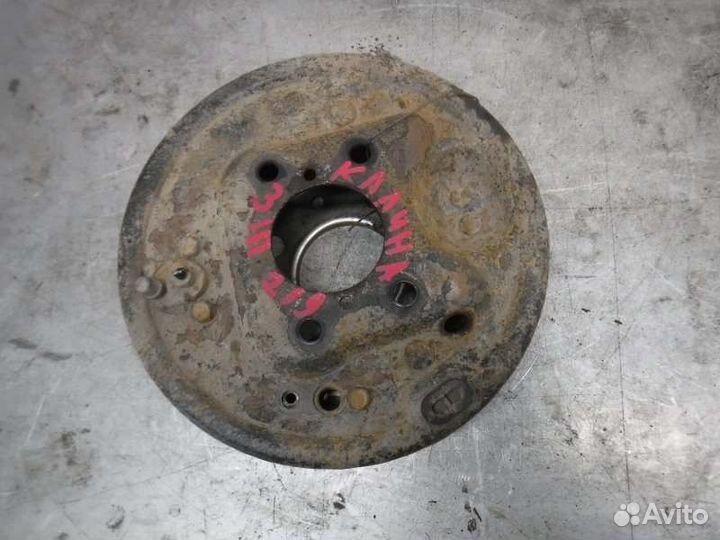 Щит опорный задний правый Лада Калина 2 11186 2014