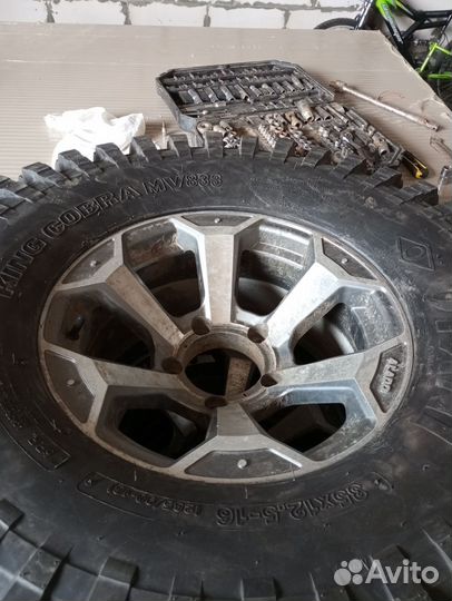 35/12.5/16 с литьём на УАЗ