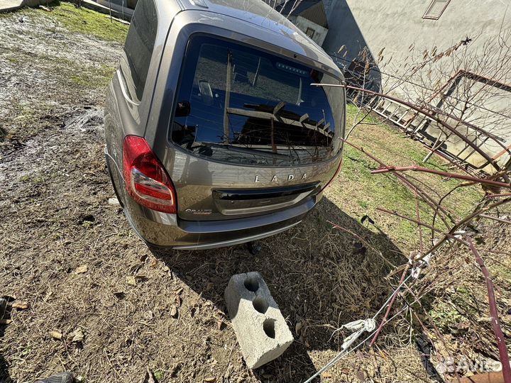 Двери задние на гранту задок