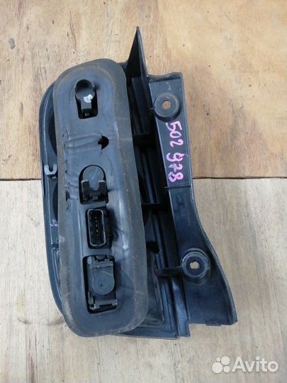 Стоп-сигнал задний правый Nissan March K12