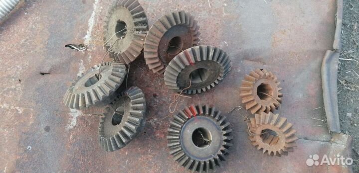 Шестерни и валы к роторной косилке крн 2.1