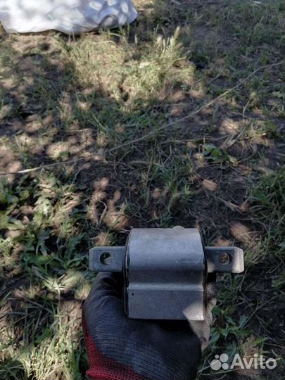 Подушка АКПП mercedes