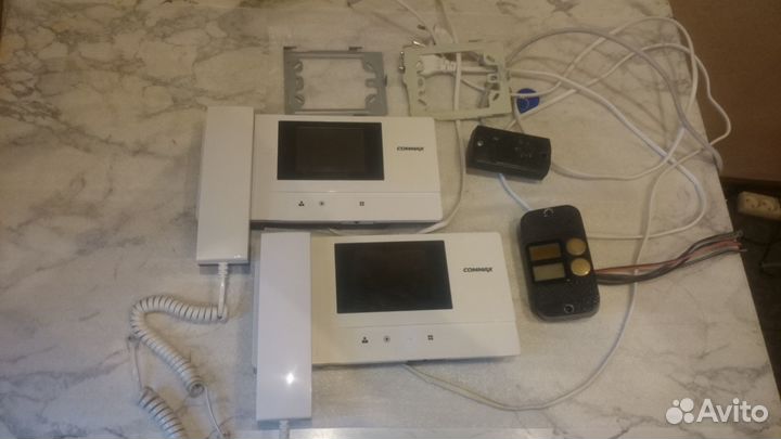 Видеодомофон Commax CDV-35A